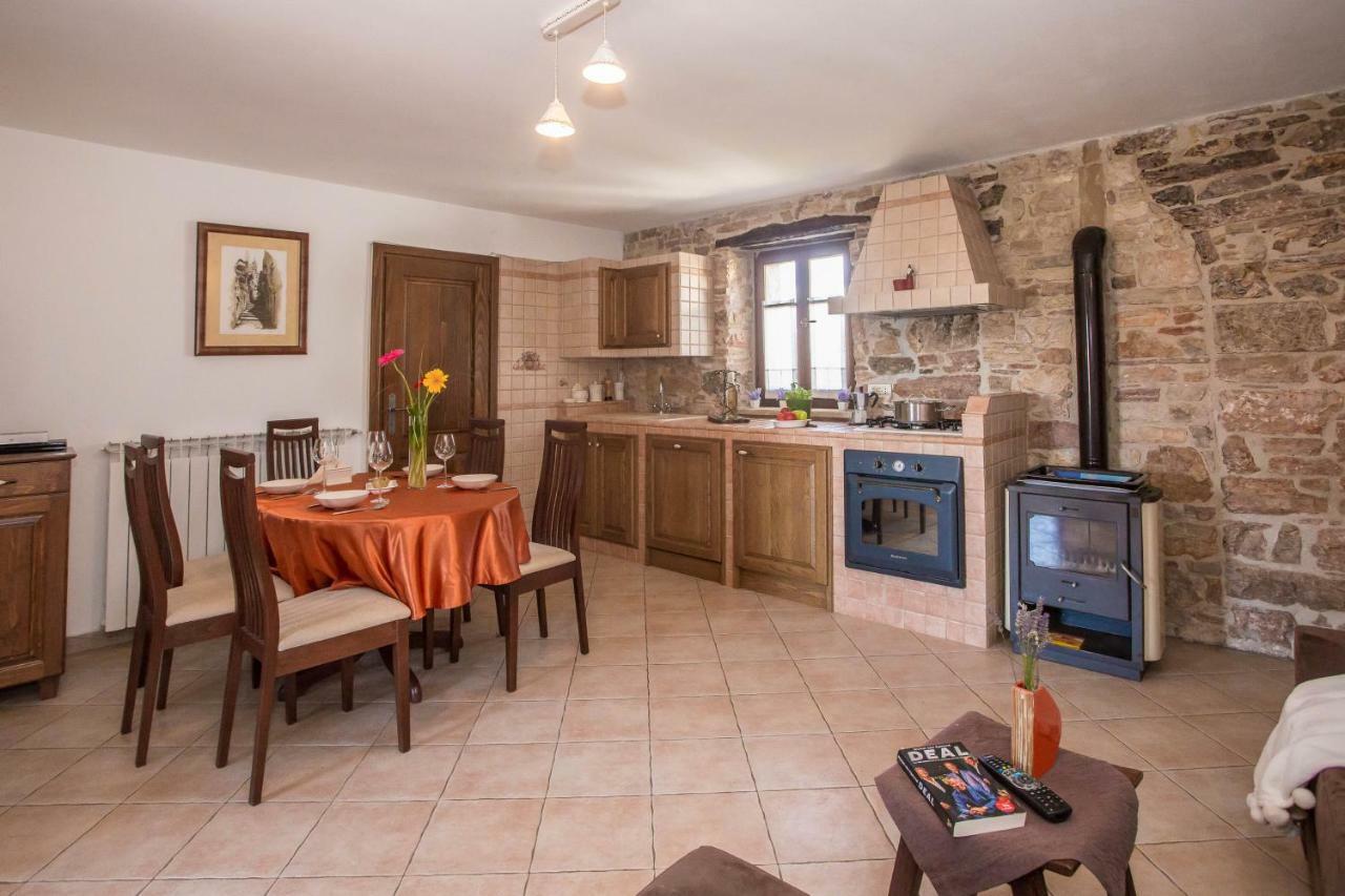 Nona Nina Apartma Vizinada